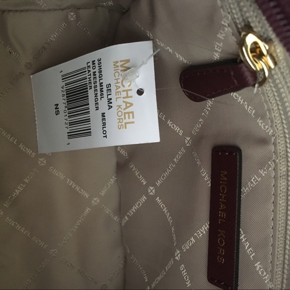 Last one✨Michael Kors medium Selma messenger bag - Picture 4 of 8